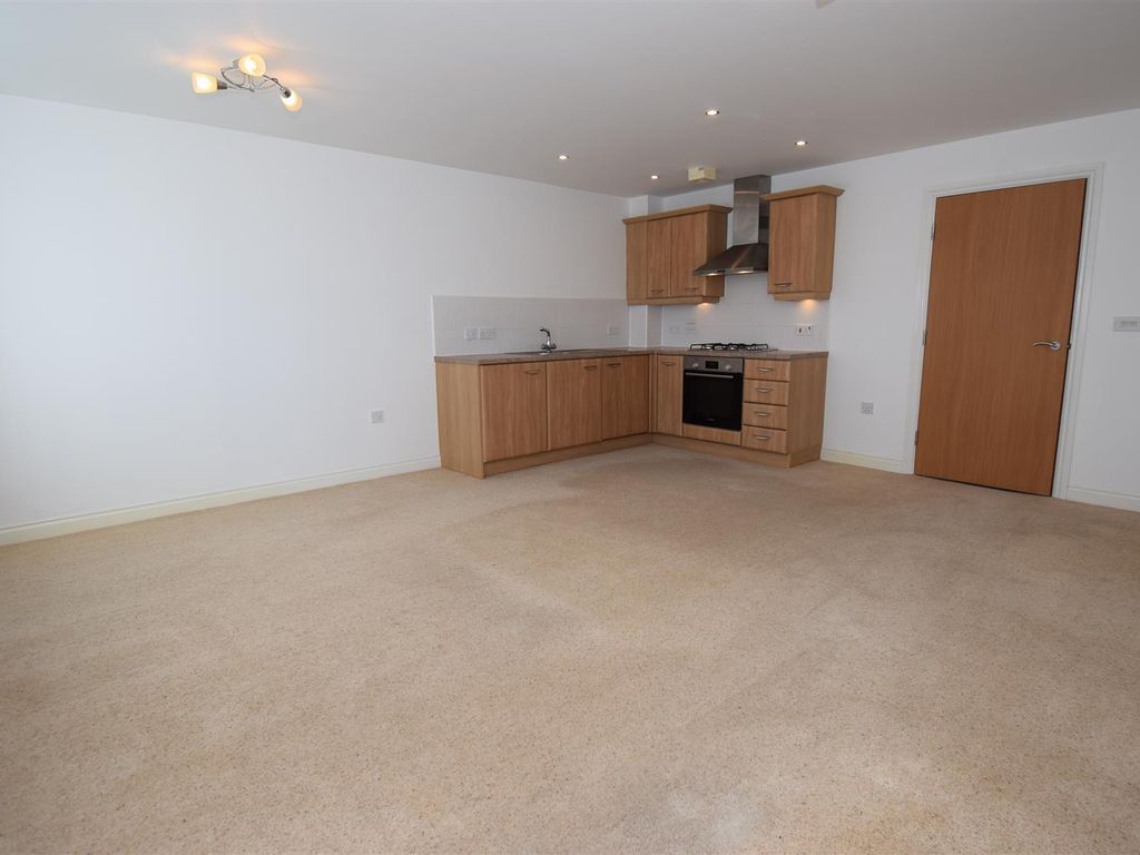 2 bed flat to rent in Lambton View, Rainton Gate, Houghton Le Spring DH4, £795 pcm