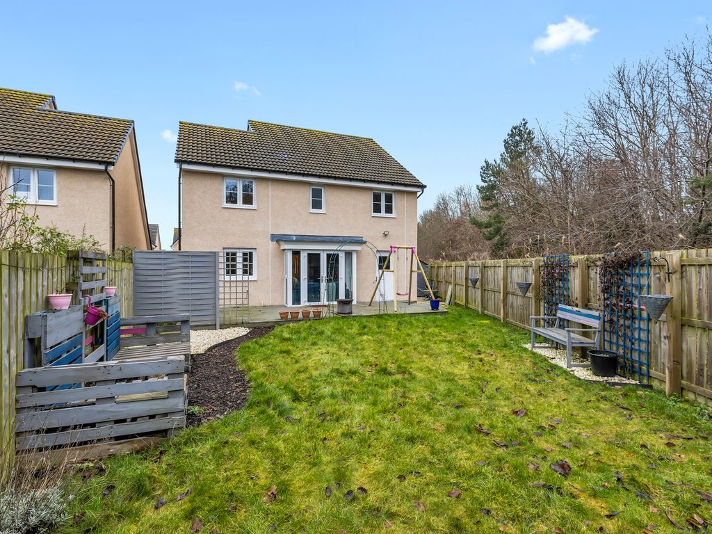 4 bed detached house for sale in 10 Ferguson Rigg, Newcraighall, Edinburgh EH21, £415,000