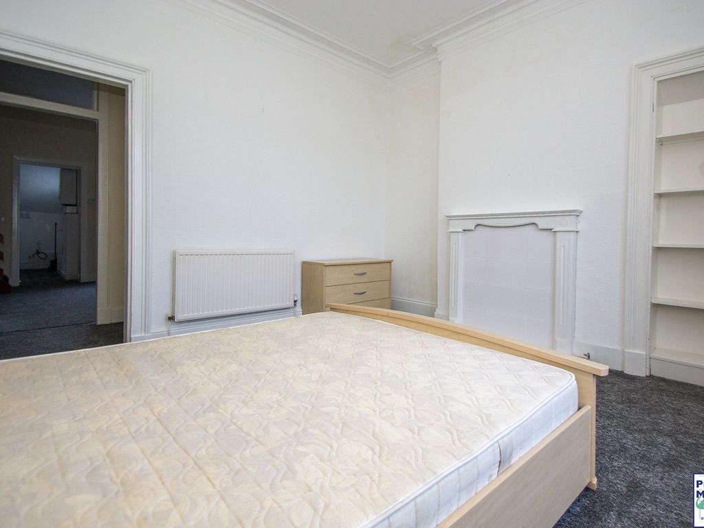 3 bed flat for sale in Bonnyton Road, Kilmarnock KA1, £69,995