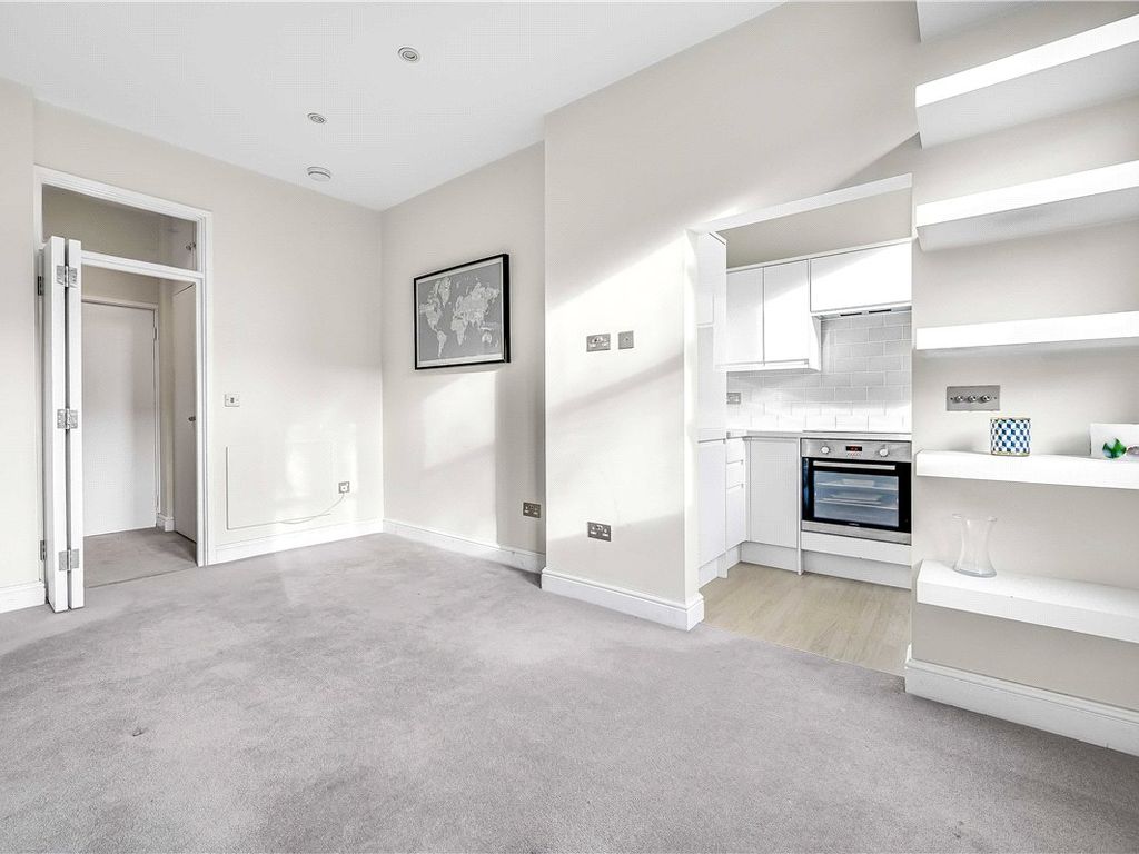 1 bed flat for sale in Bassett Road, London W10, £500,000