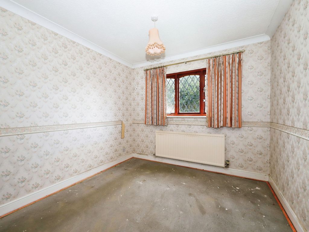 2 bed bungalow for sale in Bearnett Drive, Wolverhampton WV4, £240,000