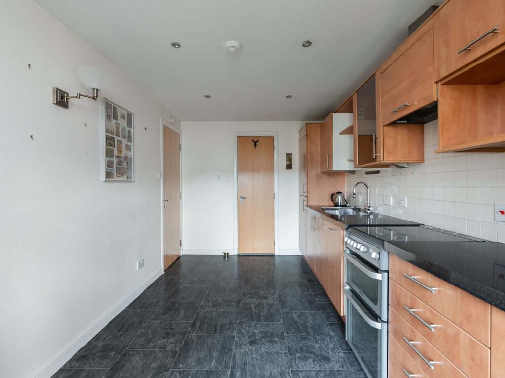 2 bed flat for sale in 163/3 Easter Road, Edinburgh EH7, £235,000