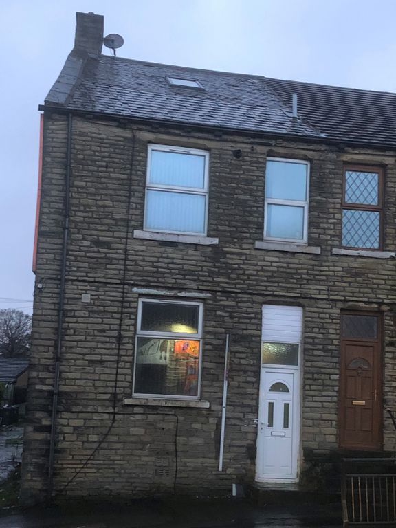 2 bed terraced house to rent in Harrogate Road, Idle, Bradford BD2, £750 pcm