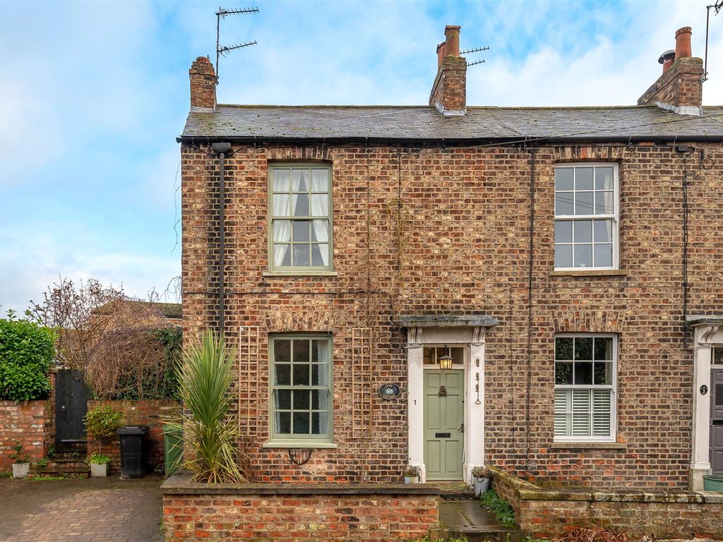 2 bed end terrace house for sale in Front Street, Naburn, York YO19, £395,000