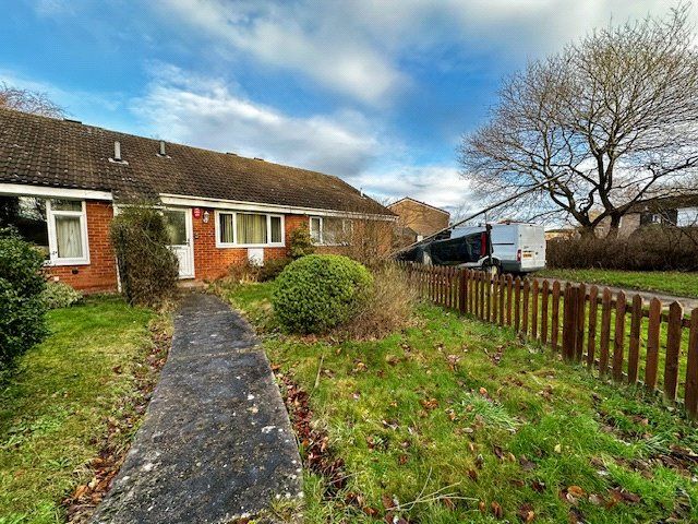 1 bed bungalow to rent in Mercia Drive, Leegomery, Telford, Shropshire TF1, £695 pcm