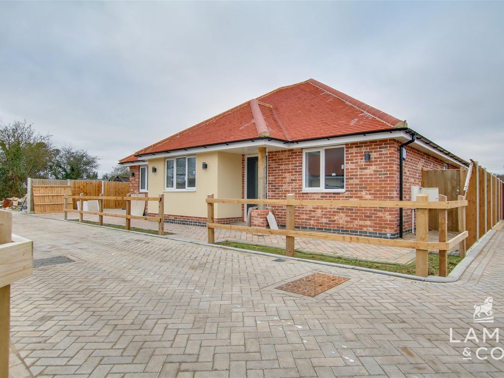 New home, 3 bed detached bungalow for sale in The Meadows, Betts Green Road, Little Clacton CO16, £368,500