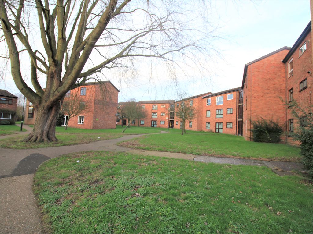 3 bed flat to rent in Pippin Green, Norwich NR4, £1,400 pcm