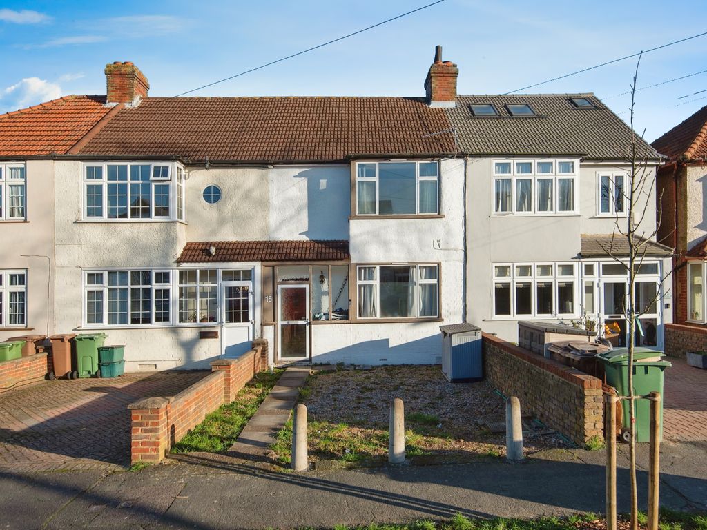 3 bed terraced house for sale in Boscombe Road, Worcester Park KT4, £450,000