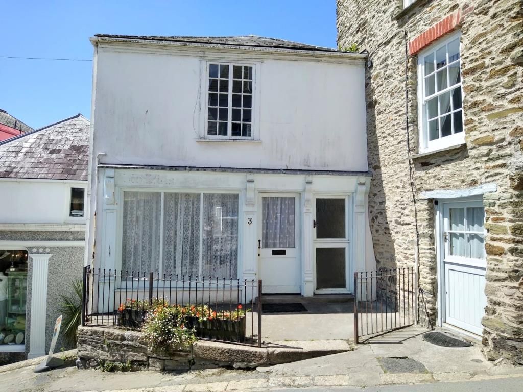 1 bed terraced house for sale in 3 Custom House Hill, Fowey, Cornwall PL23, £235,000