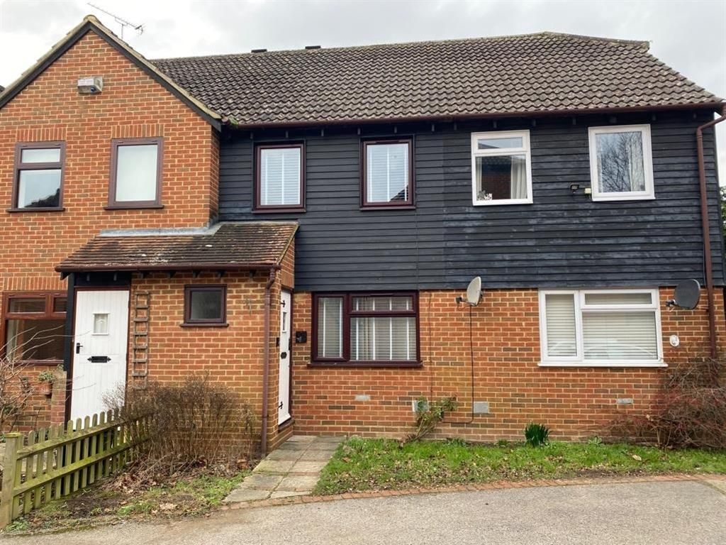 2 bed terraced house for sale in Dragonfly Close, Ashford, Kent TN23, £192,000