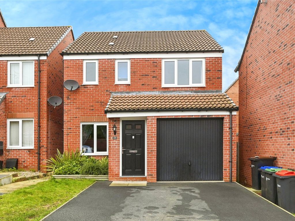 3 bed detached house for sale in Stewart Way, Annesley, Nottingham, Nottinghamshire NG15, £220,000