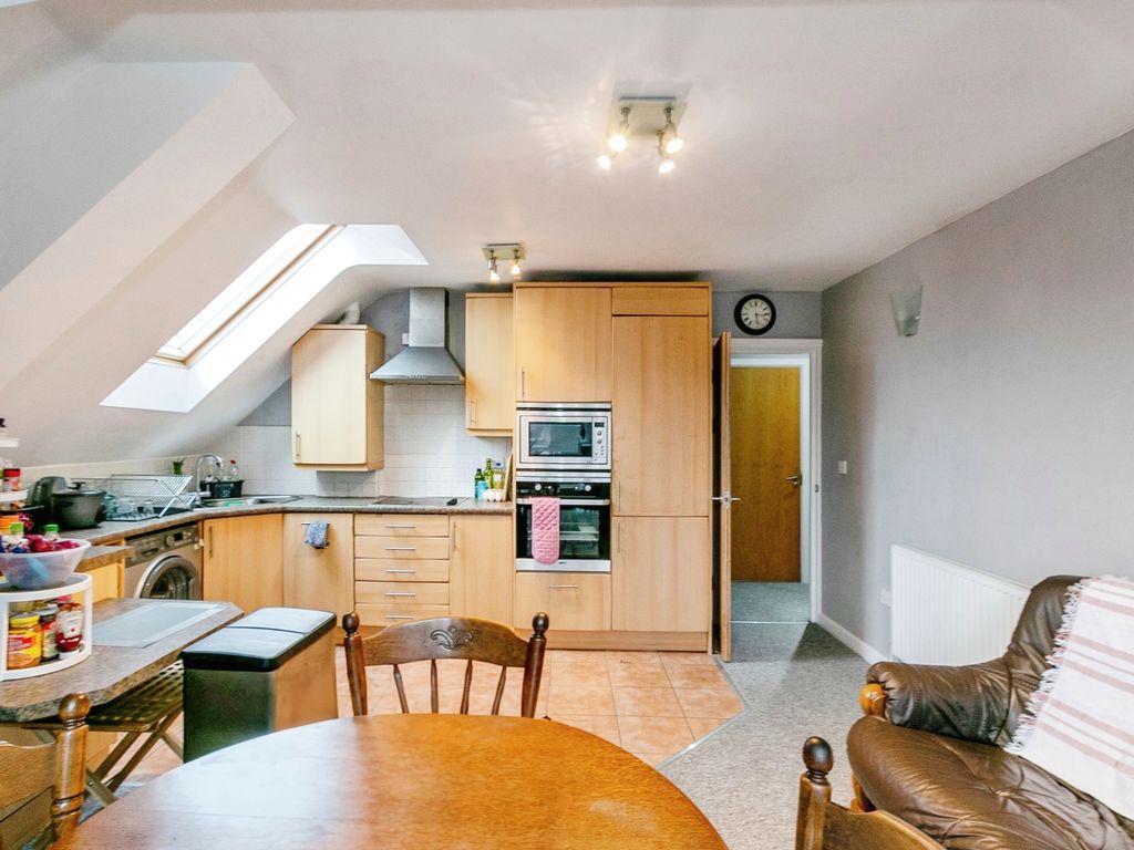 2 bed flat for sale in Crabton Close Road, Bournemouth, Dorset BH5, £197,500