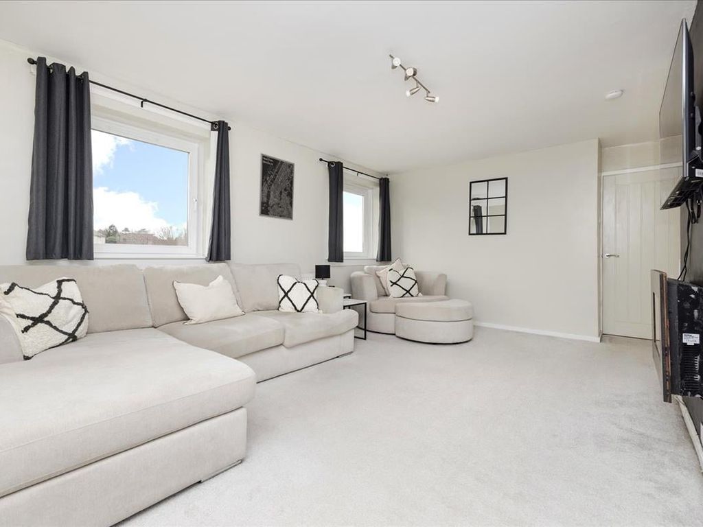 2 bed flat for sale in 4 Flat 6 Peveril Terrace, Liberton, Edinburgh EH16, £165,000