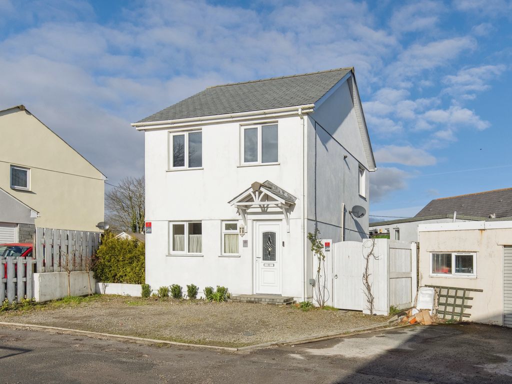 3 bed detached house for sale in Park Lane, Bugle, St. Austell, Cornwall PL26, £240,000