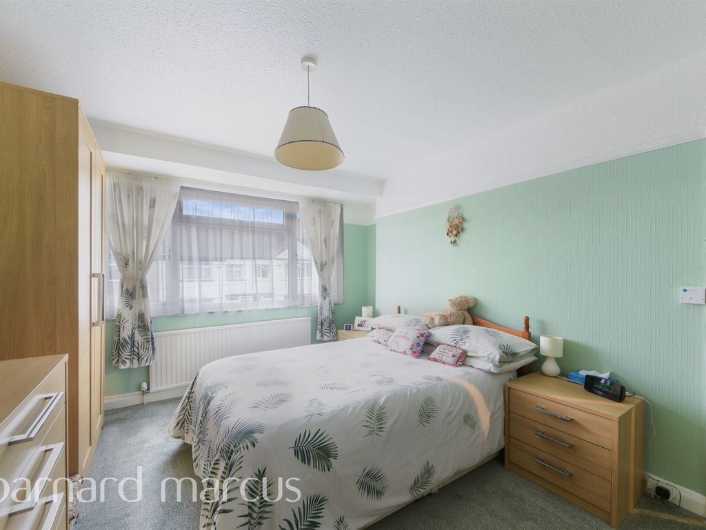 3 bed terraced house for sale in Castleton Road, Mitcham CR4, £500,000