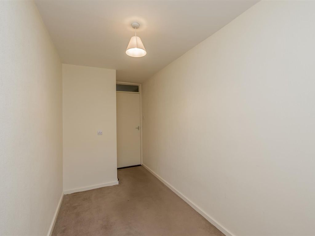 2 bed flat for sale in Upper Town Street, Bramley, Leeds LS13, £124,950