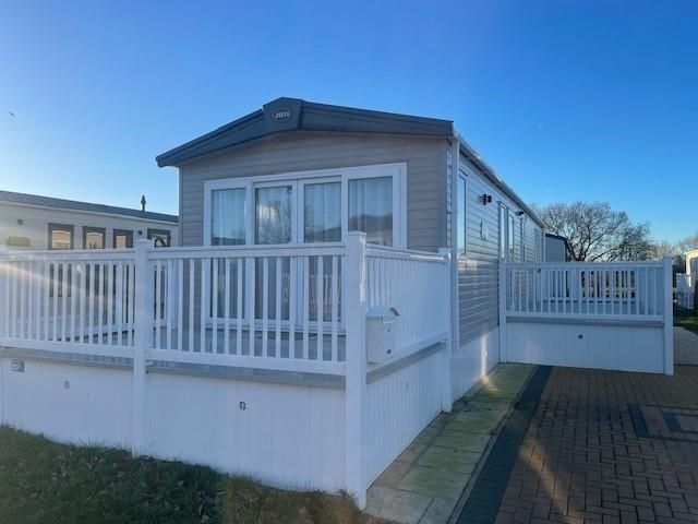 2 bed mobile/park home for sale in Tall Trees Mobile Homes, Old Mill Lane, Forest Town, Mansfield NG19, £105,000
