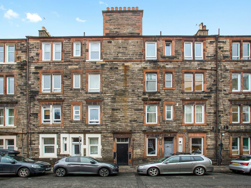 1 bed flat for sale in 15 (2F2) Albion Place, Easter Road EH7, £150,000