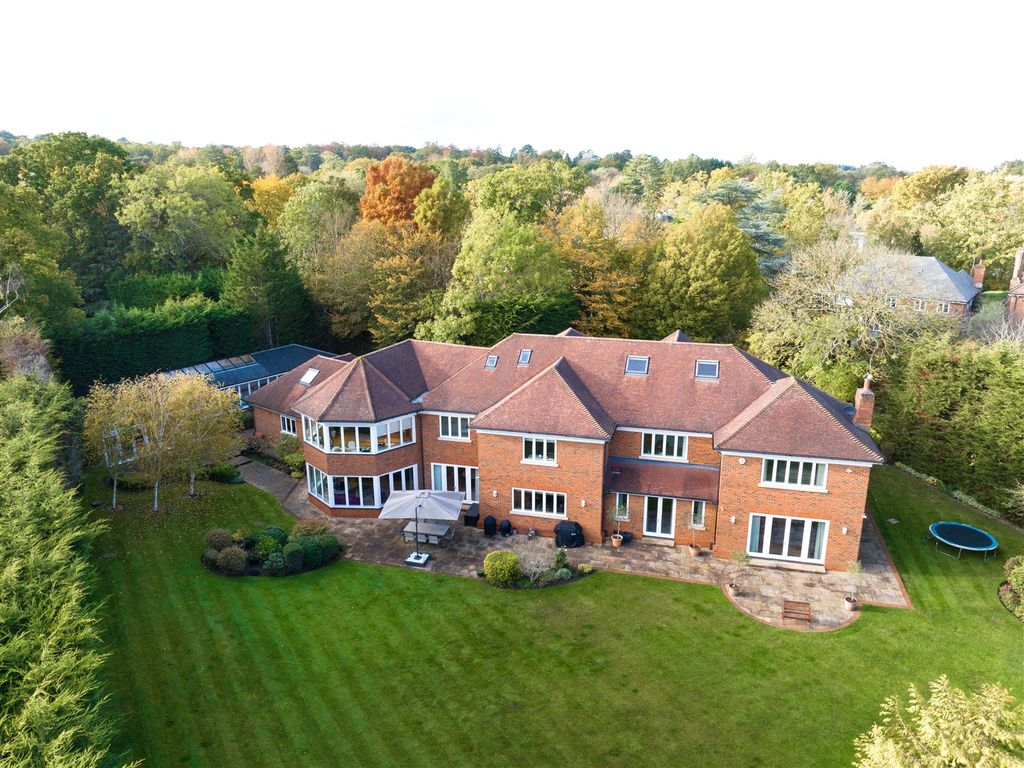 7 bed detached house for sale in Fairoak Lane, Oxshott, Surrey KT22, £4,495,000