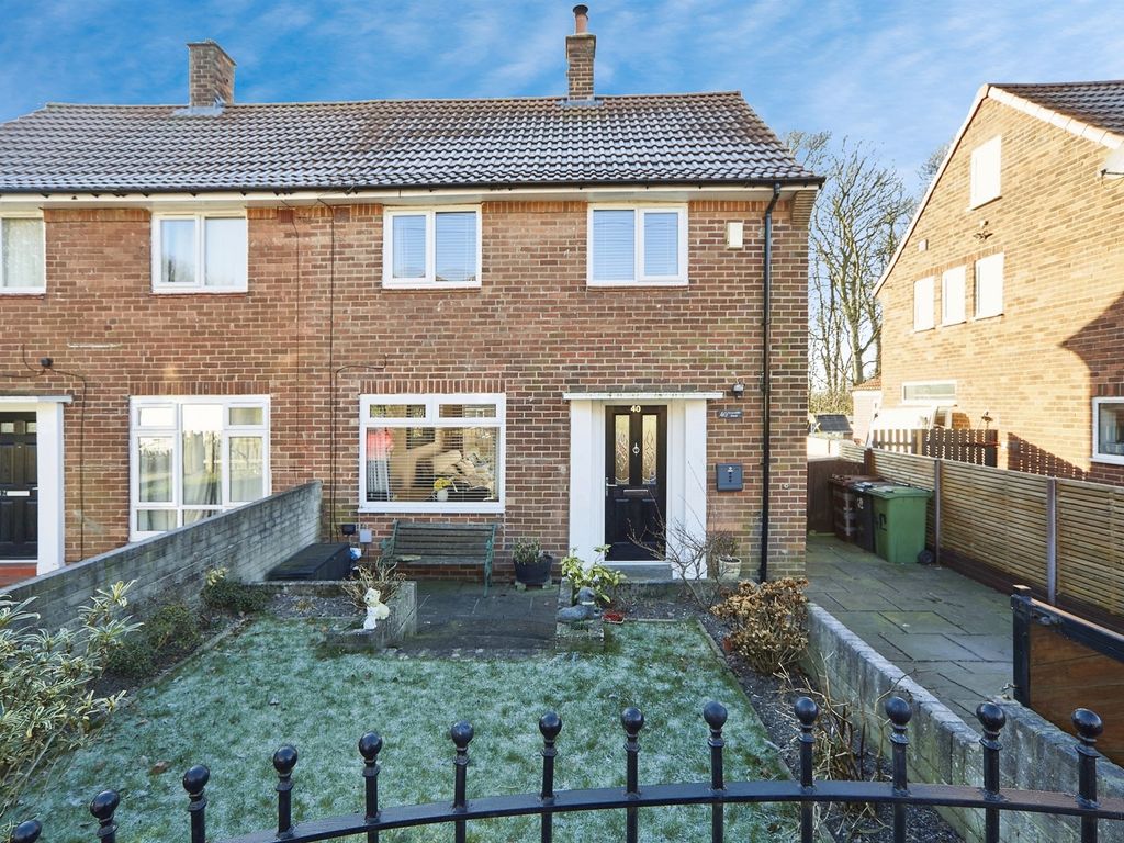 2 bed semi-detached house for sale in Swarcliffe Bank, Leeds LS14, £185,000