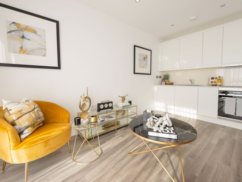 New home, 1 bed flat for sale in Lismore Boulevard NW9, £457,500