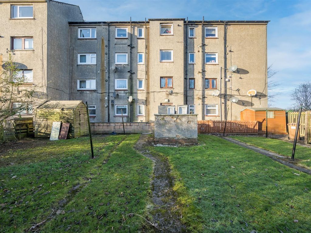 2 bed flat for sale in Denhead Crescent, Dundee DD2, £80,000