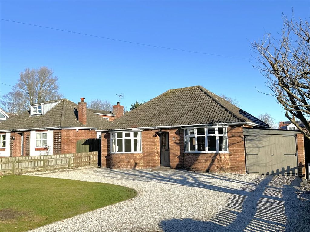 2 bed detached bungalow for sale in Garden Flats Lane, Dunnington, York YO19, £350,000