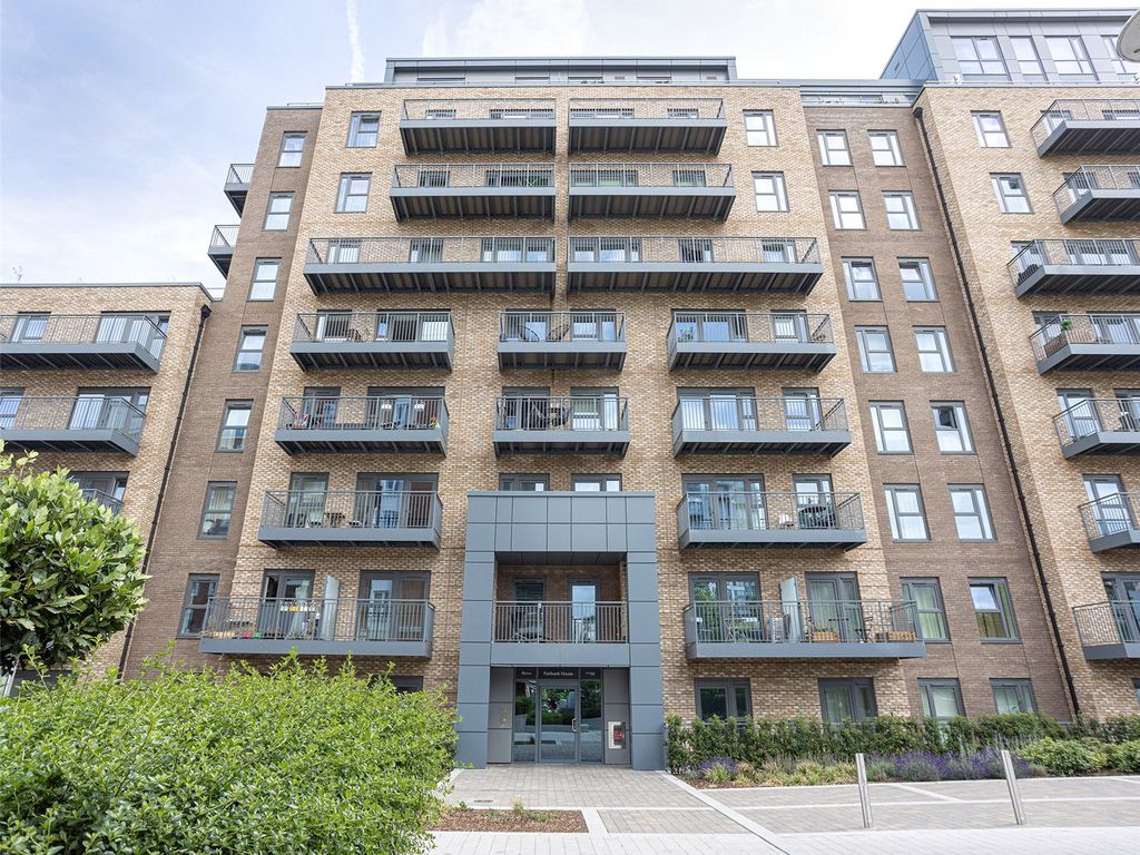 Studio for sale in Beaufort Square, Beaufort Park, Colindale NW9, £290,000
