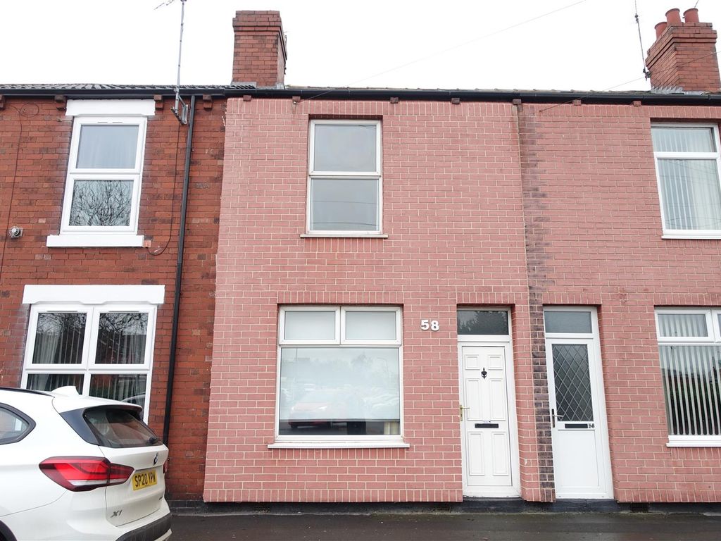 3 bed property for sale in Queens Road, Carcroft, Doncaster DN6, £80,000