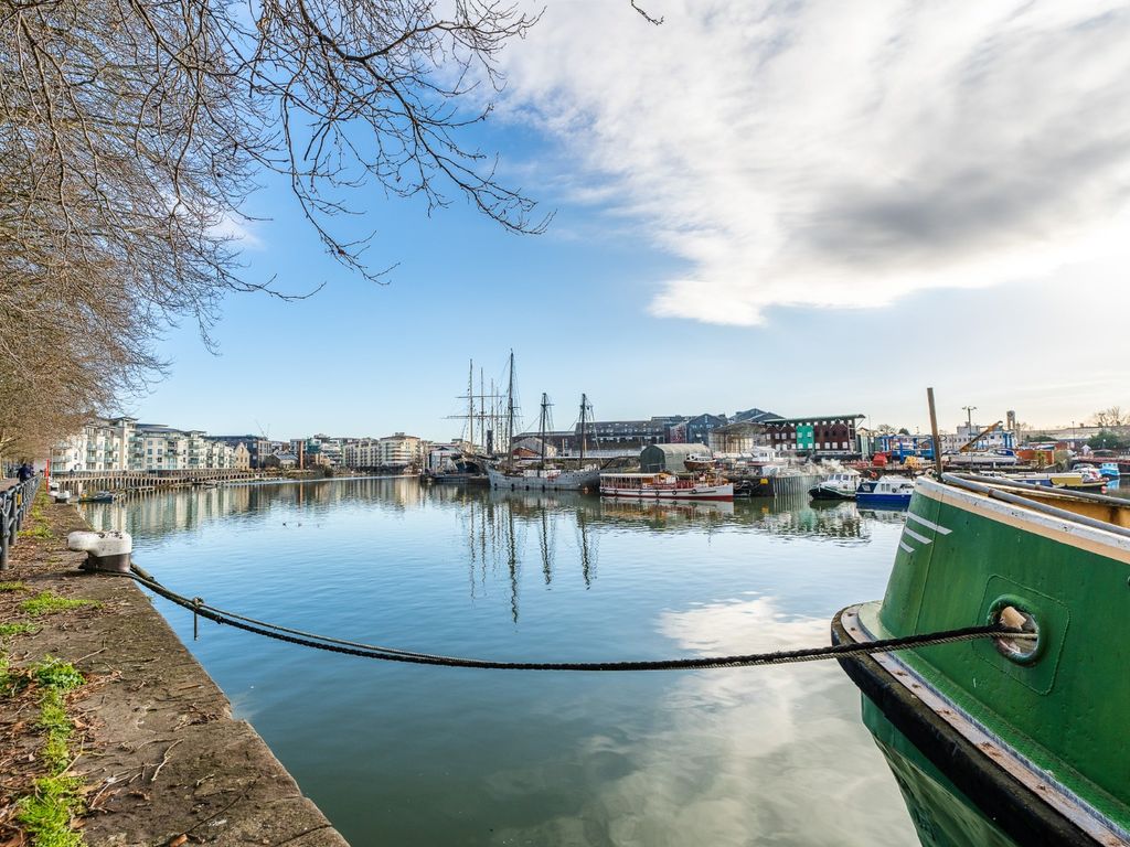 4 bed end terrace house for sale in Hotwell Road, City Of Bristol BS8, £800,000