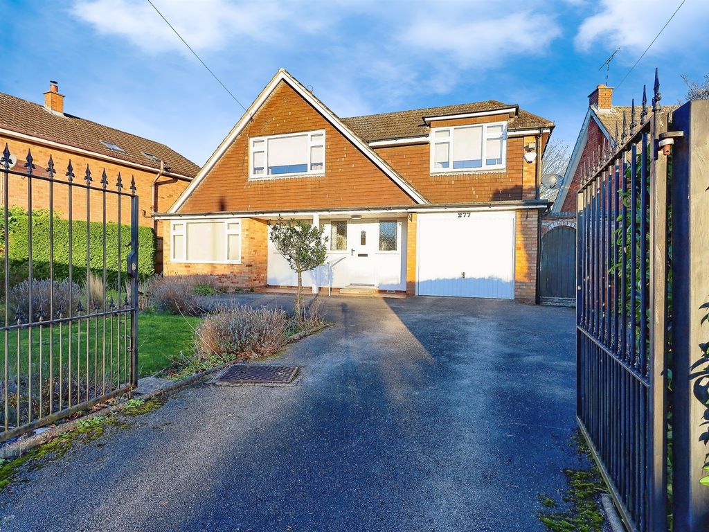 3 bed detached house for sale in Station Road, Balsall Common, Coventry CV7, £550,000