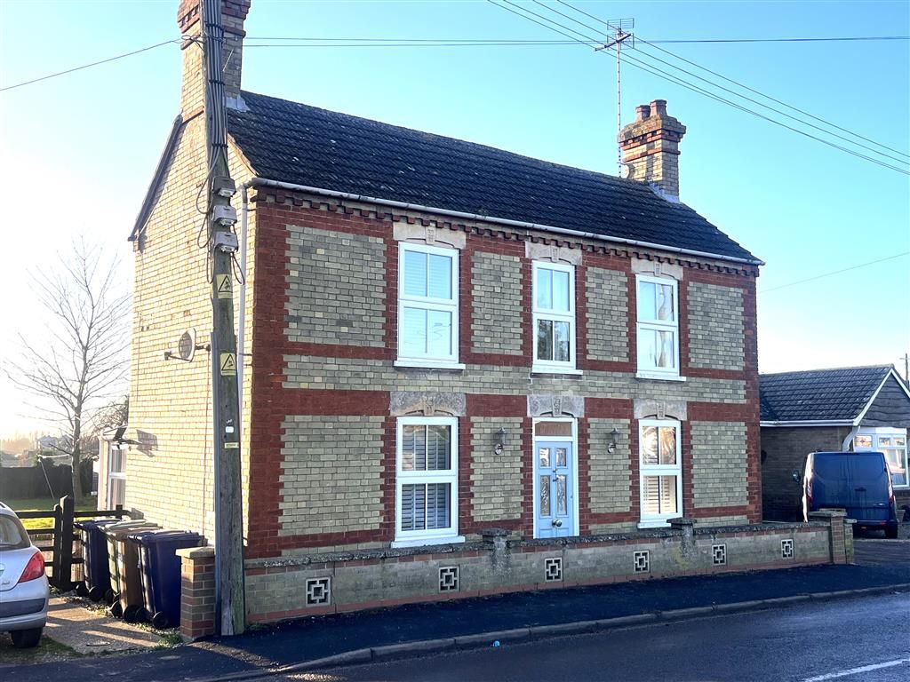 3 bed detached house to rent in Well End, Friday Bridge, Wisbech PE14, £1,250 pcm