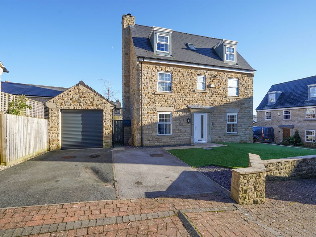 4 bed detached house for sale in Hanson Road, Loxley S6, £625,000