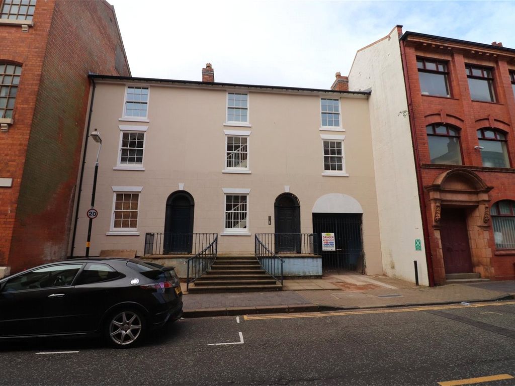 2 bed flat for sale in Vittoria Street, Birmingham, Birmingham B1, £375,000