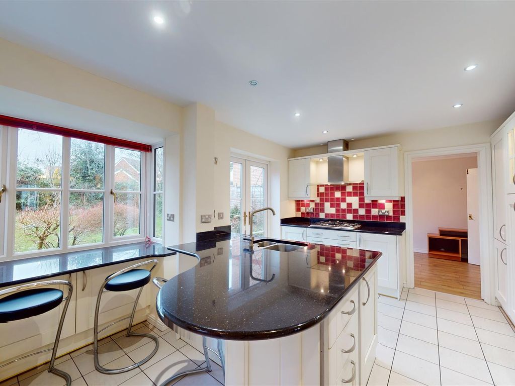 4 bed detached house for sale in Allen Close, Old St. Mellons, Cardiff CF3, £500,000