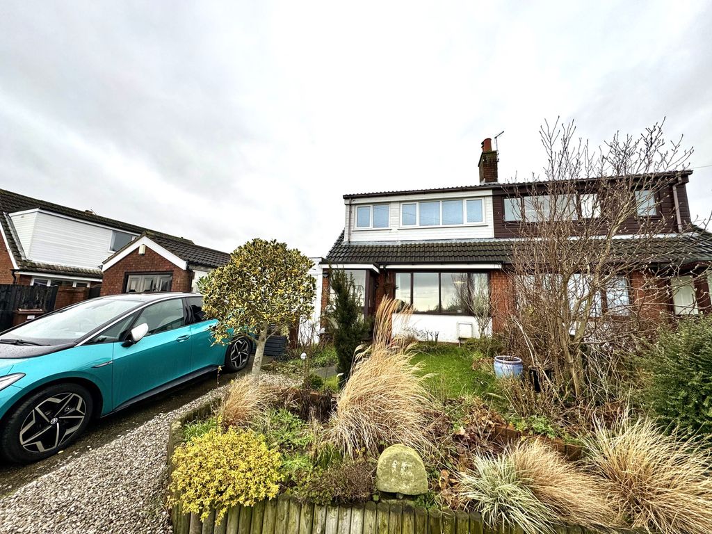 3 bed semi-detached house for sale in The Meadows, Elswick PR4, £240,000