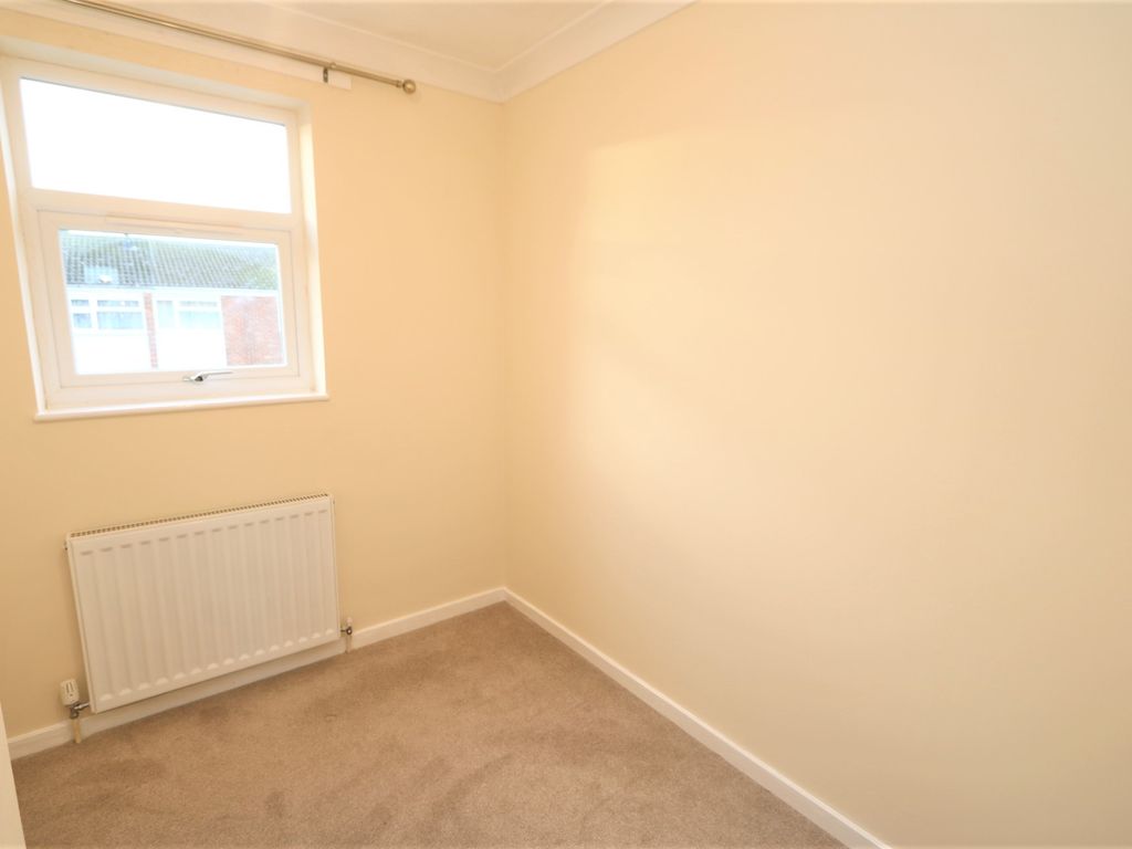 3 bed terraced house to rent in The Planes, Kempston MK42, £1,250 pcm