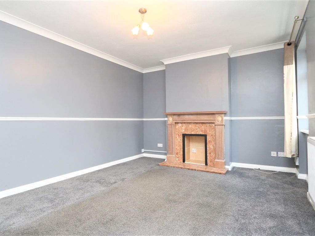 3 bed terraced house to rent in The Planes, Kempston MK42, £1,250 pcm