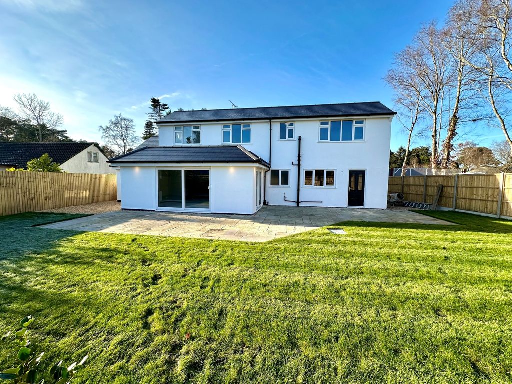 4 bed detached house to rent in 22 Bushmead Drive, Ashley Heath, Ringwood BH24, £2,895 pcm