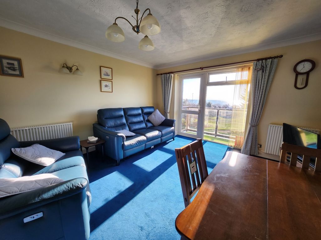 1 bed flat to rent in Kings Parade, Bognor Regis PO21, £900 pcm