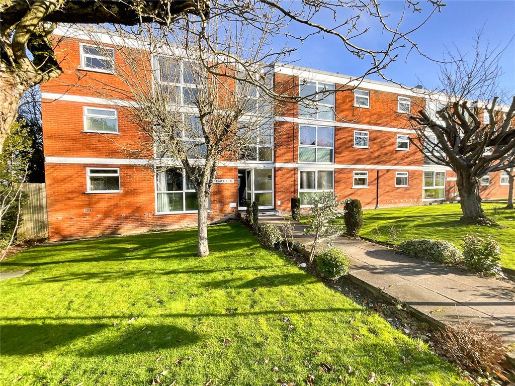 2 bed flat to rent in Blackberry Lane, Sutton Coldfield, West Midlands B74, £895 pcm