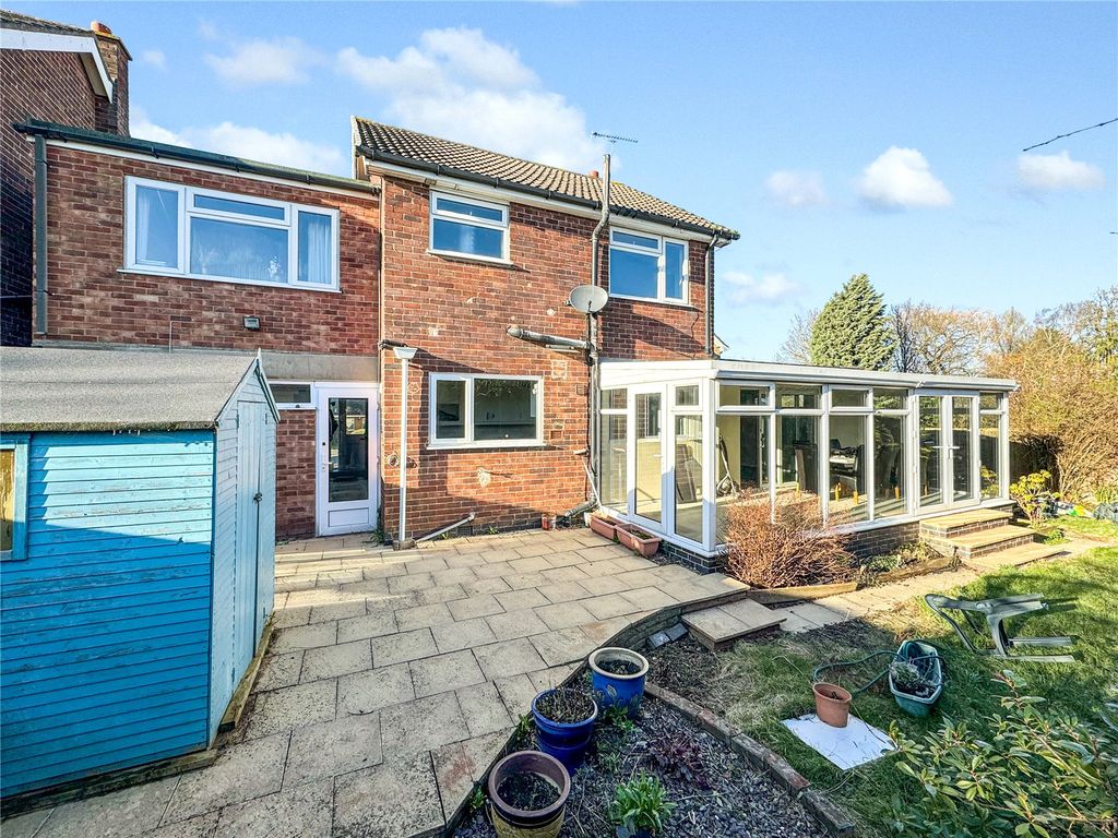 4 bed detached house for sale in Brailsford Road, Wigston LE18, £375,000