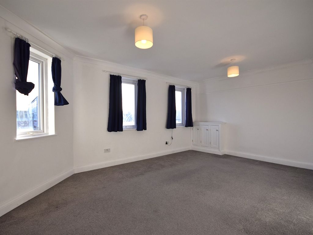 1 bed flat to rent in 2A Northern Buildings, Northern Road, Portsmouth, Hampshire PO6, £775 pcm