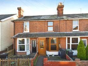 2 bed detached house for sale in Alexandra Road, Burnham-On-Crouch, Essex CM0, £210,000