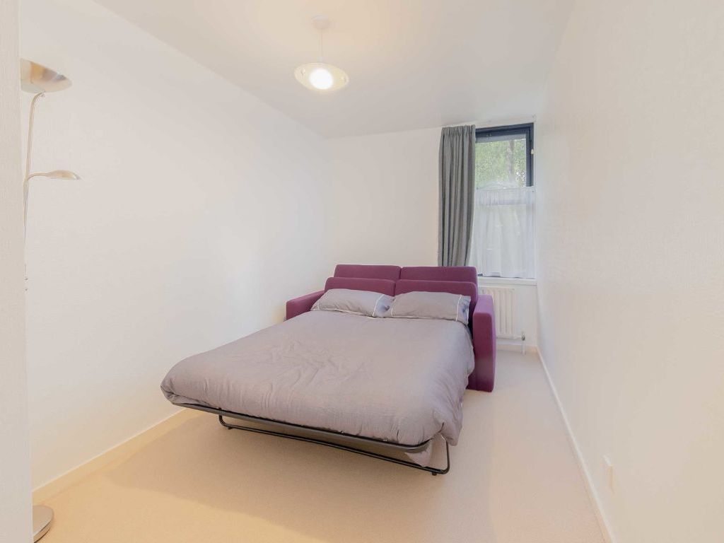 2 bed maisonette to rent in Tachbrook Street, London SW1V, £2,600 pcm