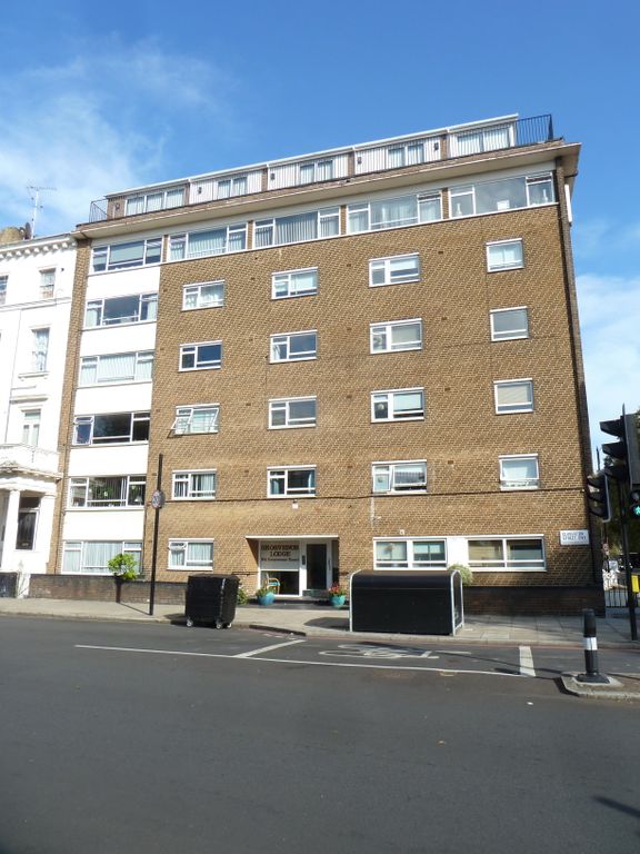 1 bed flat to rent in Grosvenor Road, London SW1V, £2,100 pcm