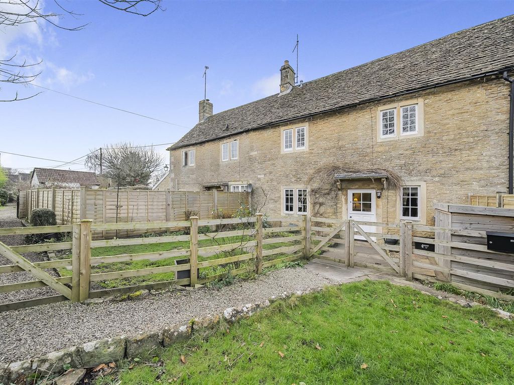 3 bed terraced house for sale in Newlands Green, Kington Langley, Chippenham SN15, £499,500