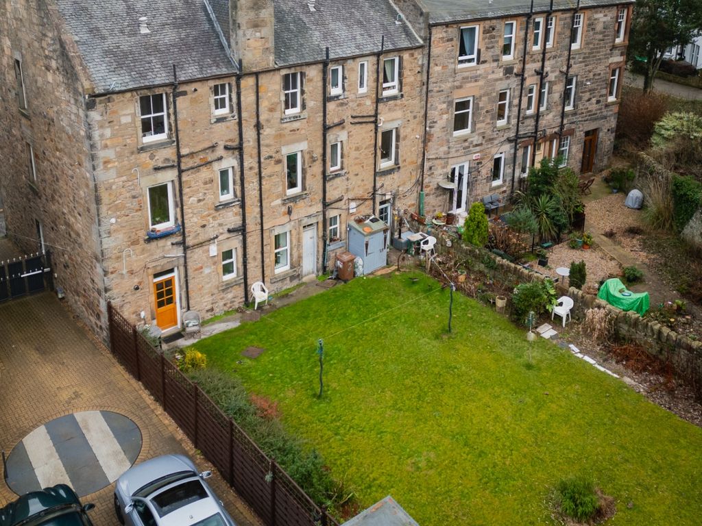 1 bed flat for sale in Marischal Place, Blackhall, Edinburgh EH4, £177,500