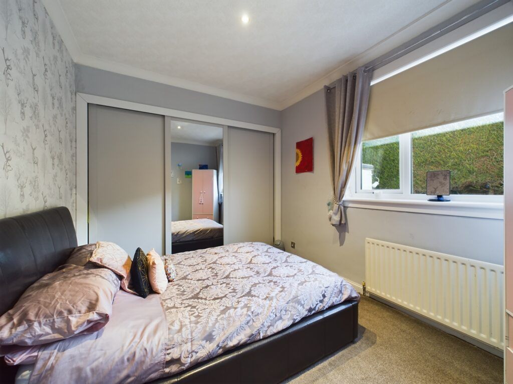 5 bed country house for sale in Braidwood Road, Braidwood, Carluke ML8, £320,000