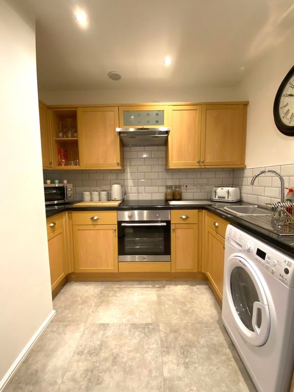 2 bed flat for sale in Waterloo Road, Liverpool L3, £189,950